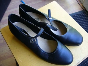 Stepptanz-Schuhe, Fiesta, Made in England Größe 6,5 Innen/aussen Leder, sehr gut - Bild 1 von 6