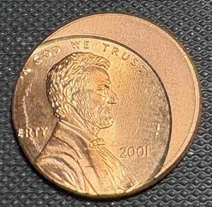 2001 ERROR OFF CENTER Lincoln Cent Uncirculated Mint State BU RED - Picture 1 of 2
