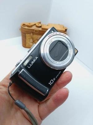 Panasonic LUMIX DMC-TZ5 9.1MP Digital Camera - Black - Image 1 of 4