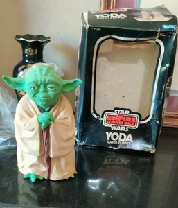 Marioneta de mano vintage Star Wars YODA Kenner 1981 caja original NO está en buen estado. - Imagen 1 de 8