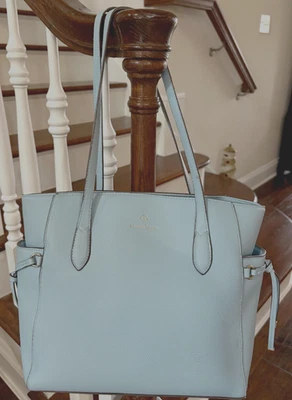 Bolso de Mano Nanette Lepore Analia Azul Guijarro Cuero Vegano Bolsillos Laterales, Usado en Excelente Condición Foto 1 de 4