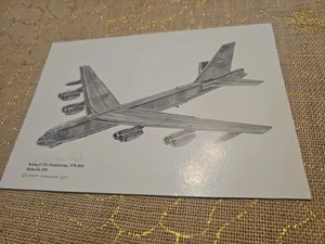GEDRUCKTES BOEING B-52G STRATOFORTRESS FLUGZEUG ABGEBILDET SIGNIERT VON GEOFF PLEASANCE - Bild 1 von 4