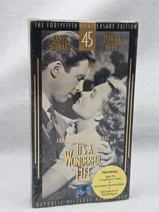 Christmas Movie It's a Wonderful Life VHS 1991 NEW SEALED WATERMARK ANNIVERSARY  - Picture 1 of 17