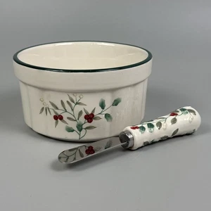 2006 WinterBerry Dip Mix Set With Spreader Ceramic Christmas Pfaltzgraff - Picture 1 of 9
