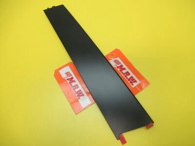 MOLDING DOOR GLASS TRIM COVER PASSENGER SIDE RIGHT FRONT oem HONDA INSIGHT 19-21 - Image 1 of 4