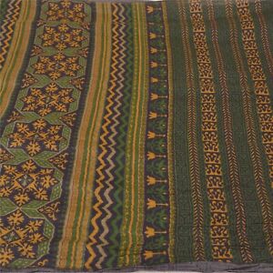 Sanskriti Vintage Sari Zielone Sari Czysta wełna Nadruk 5 jardów Tkanina rzemieślnicza 