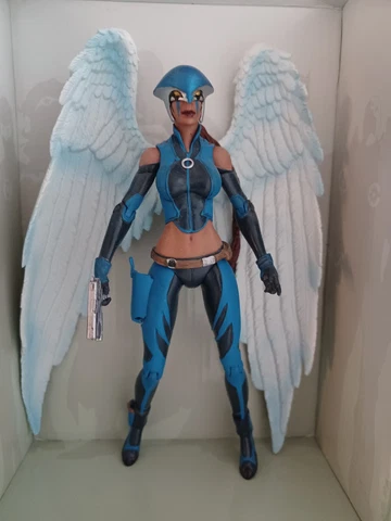 DC Collectibles New 52 Earth 2 Hawkgirl 7" AF Cover