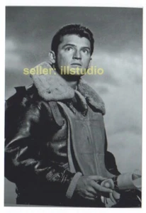 CHRIS ROBINSON as Sgt Komansky 12 O'clock High RARE 4x6 PHOTO MINT CONDITION #17 - Picture 1 of 1