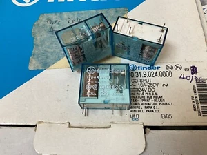 Finder relay 40.319.024.0000 - Picture 1 of 1