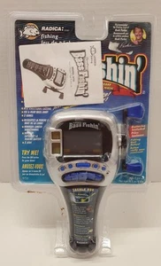 Vintage Radica Bass Fishin' Handheld Electronic Fishing Game 1996 - Bild 1 von 3