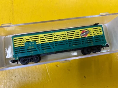 N Scale train car Life-like #7758 Chicago & Northwestern CNW #15040 Stock model - Image 1 of 4