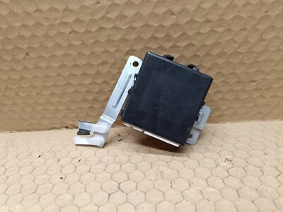 Módulo de red multiplexado trasero izquierdo Lexus RX300 1999-2003 MPX OEM 89224-48020 Foto 1 de 4