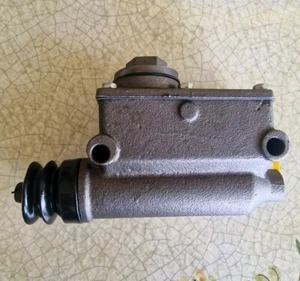 Pompa freno UAZ 469 / 452 / OEM 452-3505211 - Picture 1 of 7