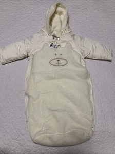 OLD NAVY SWADDLE BLANKET WITH BUTTON UP NEW - Picture 1 of 3