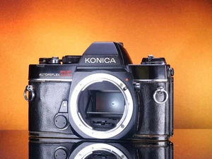 Appareil photo argentique 35 mm Konica AutoReflex TC #379206 - Photo 1/8