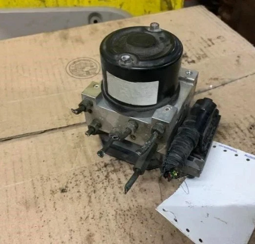 Conjunto de bomba de freno antibloqueo ABS Kia Sedona 2003-2005 OEM Foto 1 de 4