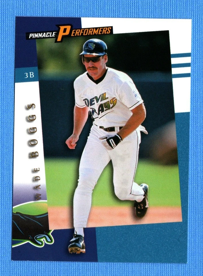 1998 Pinnacle Performers #42 Wade Boggs Tampa Bay Devil Rays - Image 1 of 1