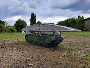 Carro armato Churchil AVLB 1:16 Rc - Foto 1 di 14
