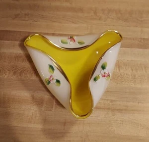 Vintage DRESSER DISH yellow & white Stretch Case Glass Hand Painted flowers - Picture 1 of 6