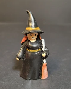 Bruja de plástico Spooky Halloween Fall Village Town - Imagen 1 de 7