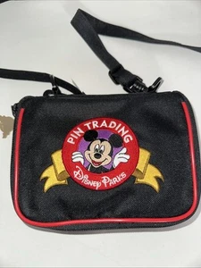 BORSA COMMERCIALE SPILLA DISNEY E 41 SPILLE! CROSCIA LOGO RICAMATO PARKS WORLD - Foto 1 di 9