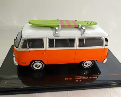 VW Bus T2 Con Tavola da Surf, IXO 1:43 - Immagine 1 di 2