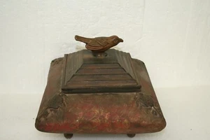 Vintage METALL VOGELKASTEN DEKORATIVE TISCHPLATTE BEDECKT DECKEL handgefertigt Schönheit - Bild 1 von 11