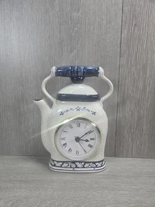 Vintage Dedham Keramik The Potting Shed Kaninchenrand Teekanne Manteluhr - Bild 1 von 5