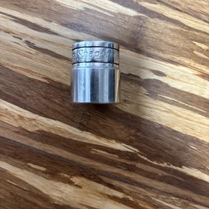 Snap-on F221 11/16" Shallow Socket 3/8" Drive 12pt SAE Chrome USA Snap On Tools - Picture 1 of 7