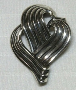VINTAGE NAPIER STERLING SILVER BROOCH SWIRL LEAF SIGNED HEART SHAPE - Bild 1 von 4