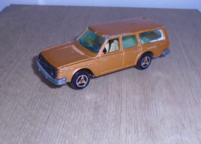 voiture copie majorette Volvo pour globe toys made in France  245 DL N°105 1:60 - Photo 1/3