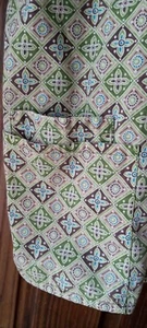 Women’s Scrub HQ Size XL Green Flowers Short Sleeve Scrub Top Uniform - Picture 1 of 4