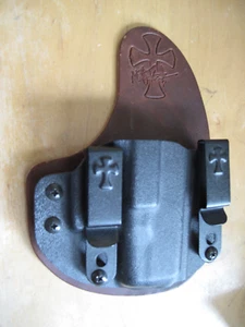 CrossBreed SuperTuck IWB Holster for Glock 26/27 RH - Picture 1 of 2