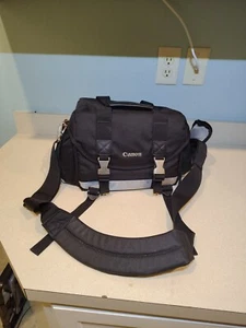 Canon Deluxe Camera Bag Black Large Shoulder Strap DSLR 200DG - Picture 1 of 6
