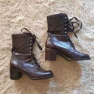 Vintage 90s Chunky Brown Leather Lace up Block Heel Boots. Hook Eyelet. Granny - Picture 1 of 9