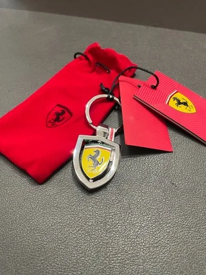 Ferrari Scudetto Metal revolving keyring Genuine Ferrari SPA - Image 1 of 4