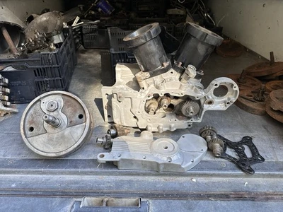 Harley-Davidson Ironhead Sportster 1967 motor de carreras de arrastre S&S 4 3/16"" volantes Foto 1 de 4