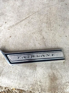 1967 FORD FAIRLANE 500 XL RANCHERO FRONT FENDER LOWER MOLDING TRIM DRIVER SIDE - Picture 1 of 7