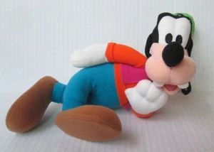 POSABLE GOOFY 10" PLUSH Disney BST7 - Picture 1 of 5