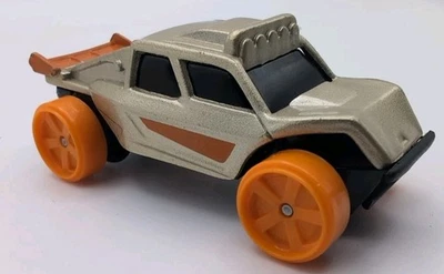 Maisto Light Gold Sand Runner pressofuso/plastica Dune Buggy - Immagine 1 di 4