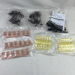 Bachmann Cannonball Express HO Scale People Power Poles Signage Bridge Sealed - Picture 1 of 6