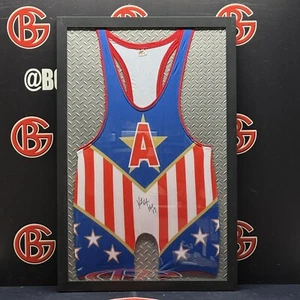 Singlet de lucha libre enmarcado autografiado por Kurt Angle firmado WWE HOF Beckett certificado de autenticidad BAS - Imagen 1 de 3