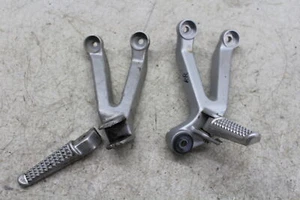 Honda CBR900RR 1994 juego trasero izquierdo derecho SE clavija soportes soportes se adapta a 91-94 - Imagen 1 de 11