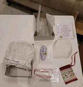American Girl Doll FELICITY'S ACCESSORIES Bag Hat Choker Coin Garters F2779-AF1A - Picture 1 of 10