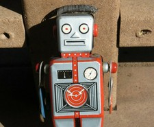 ORIGINAL LINEMAR Tin Lithographed Wind-up Easel Back Mechanical Robot Tin Toy