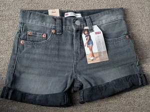 Girl's Levi's Girlfriend Shorts Size 8 REG *NEW* 414536 Adjustable waistband - Picture 1 of 5