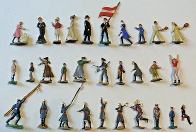 Plats d'étain - Zinnfiguren  : 30 civils - Personnages de ville et pompiers - Photo 1/2