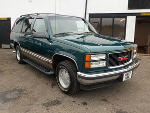 1995 GMC YUKON 5.7 LITRE AUTOMATIC 2WD 109,000 MILES SERVICE HISTORY PORTFOLIO - Picture 1 of 12