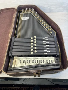 Vintage OSCAR SCHMIDT Autoharp 15 Chord 36 String with Case - Picture 1 of 23