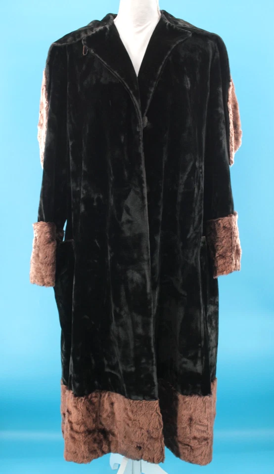Casaco de veludo preto antigo feminino antigo do início dos anos 1900 a 1920 com acabamento de pele marrom M/G - Imagem 1 de 4